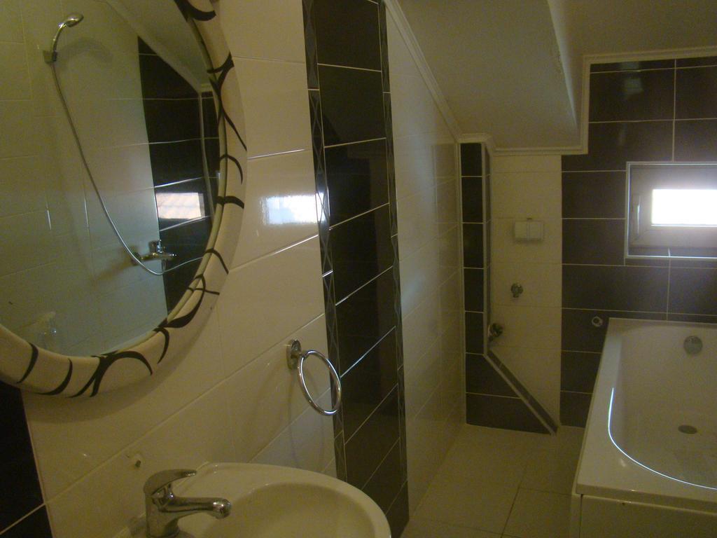 Apartment Cace Куманово Екстериор снимка