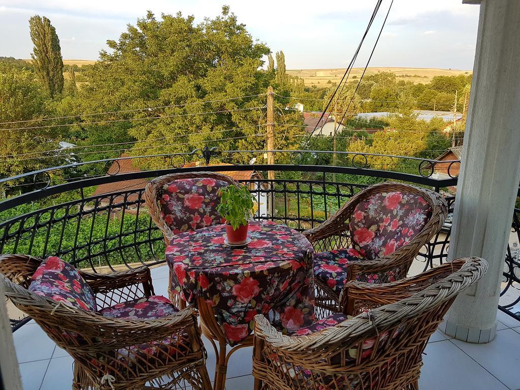 Apartment Cace Куманово Екстериор снимка